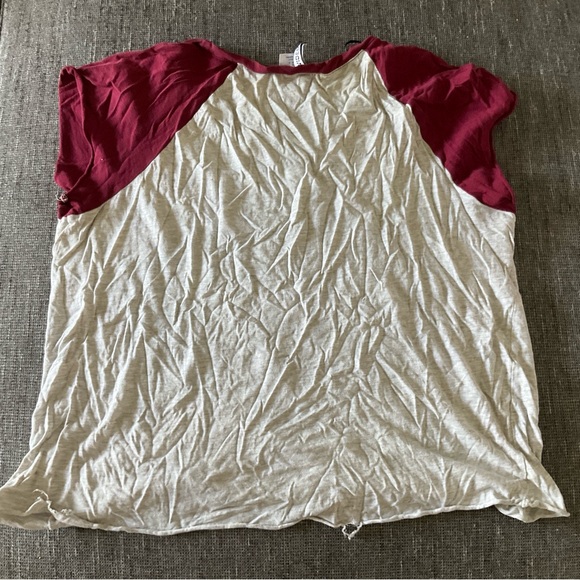 DIVIDED H&M Distressed Baseball Tee (M) - Picture 3 of 5